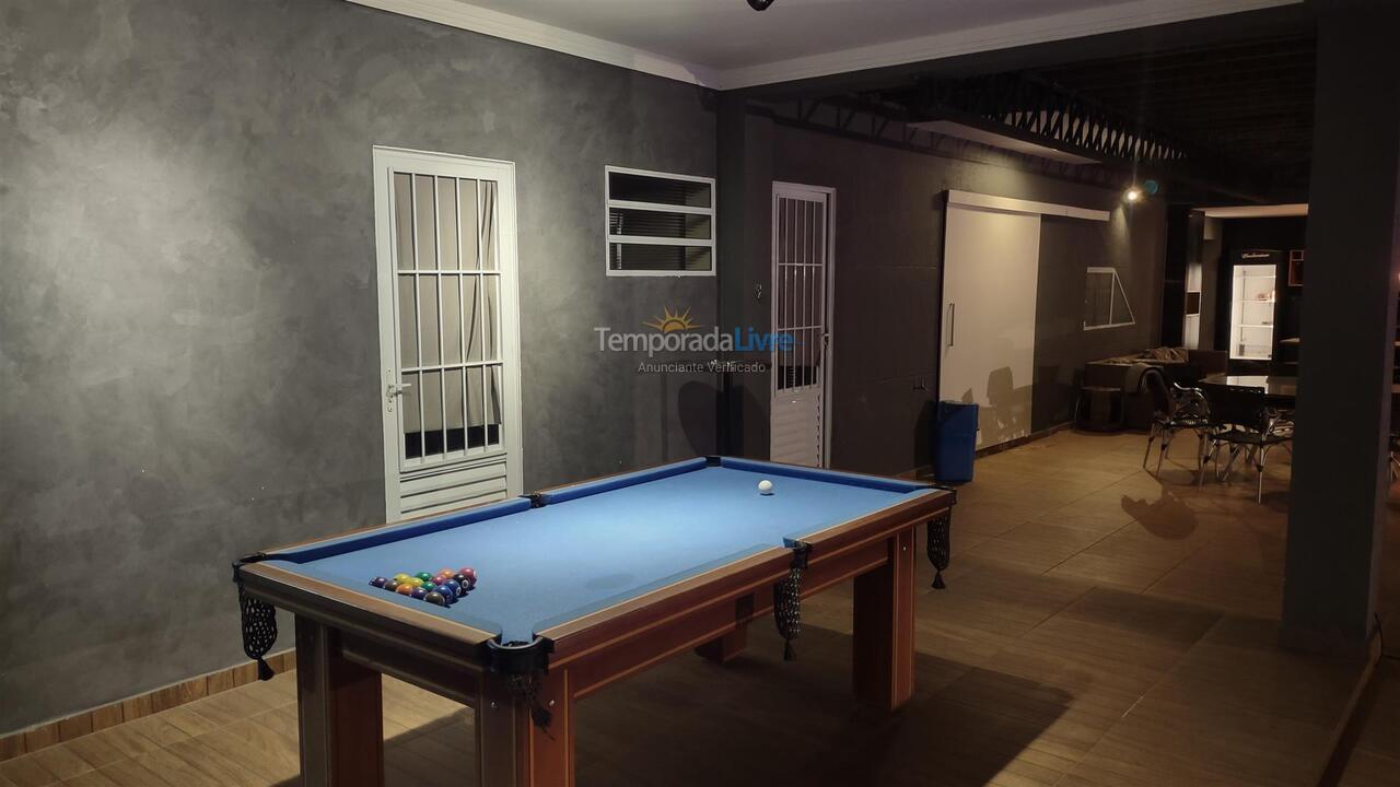 Casa para alquiler de vacaciones em Itu (Condominio Chácara Flora)