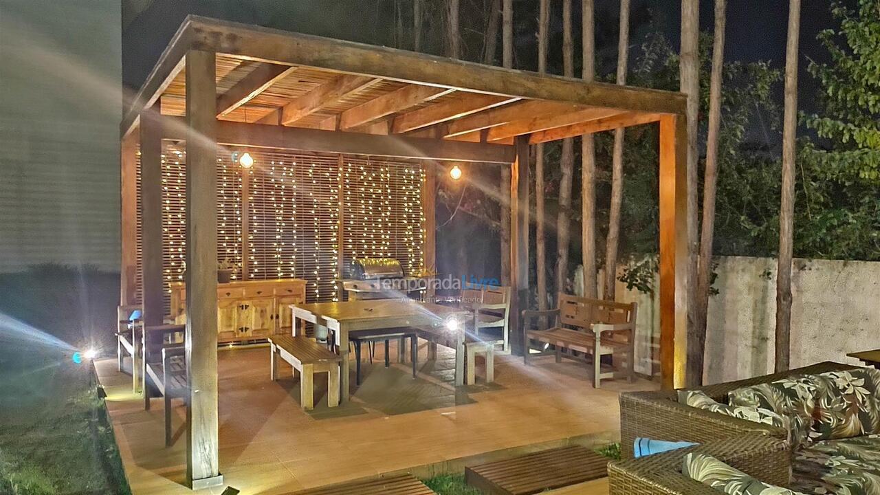 Casa para alquiler de vacaciones em Itu (Condominio Chácara Flora)