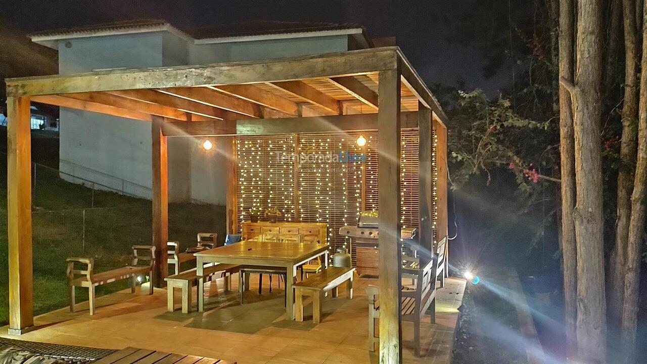 Casa para alquiler de vacaciones em Itu (Condominio Chácara Flora)