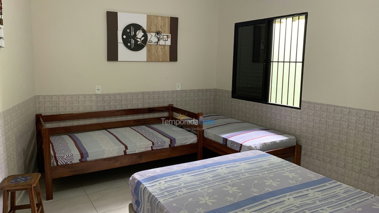 Casa para alquiler de vacaciones em Ubatuba (Praia das Toninhas)