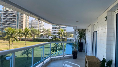 Apartment on the riviera sand