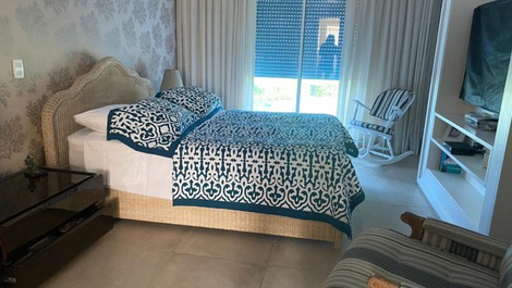 Apartment on the riviera sand