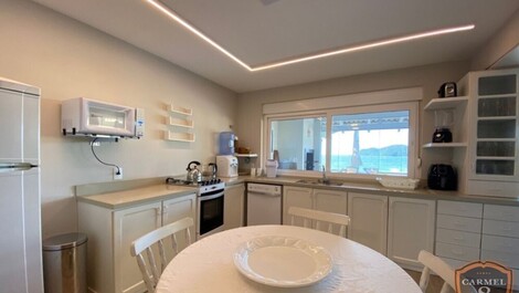 ESPECTACULAR CASA BIRA MAR, EN BOMBINHAS, 05 HABITACIONES