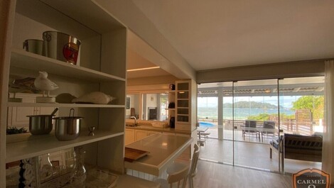 ESPECTACULAR CASA BIRA MAR, EN BOMBINHAS, 05 HABITACIONES