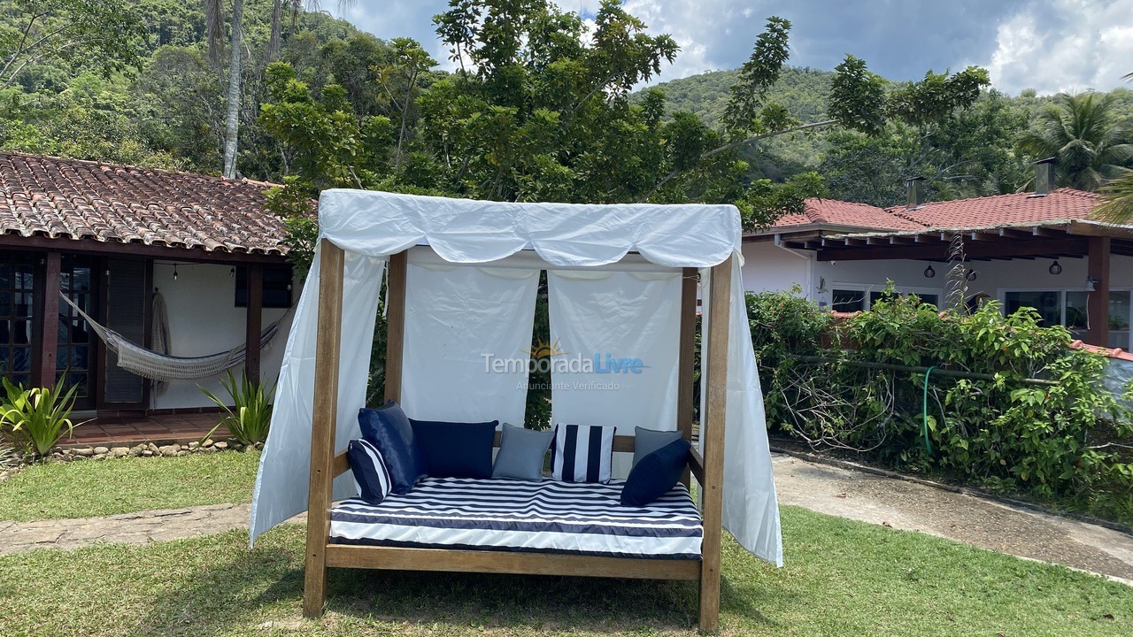 Casa para aluguel de temporada em Ubatuba (Praia da Fortaleza)