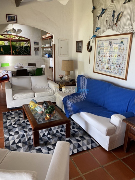 Casa para aluguel de temporada em Ubatuba (Praia da Fortaleza)