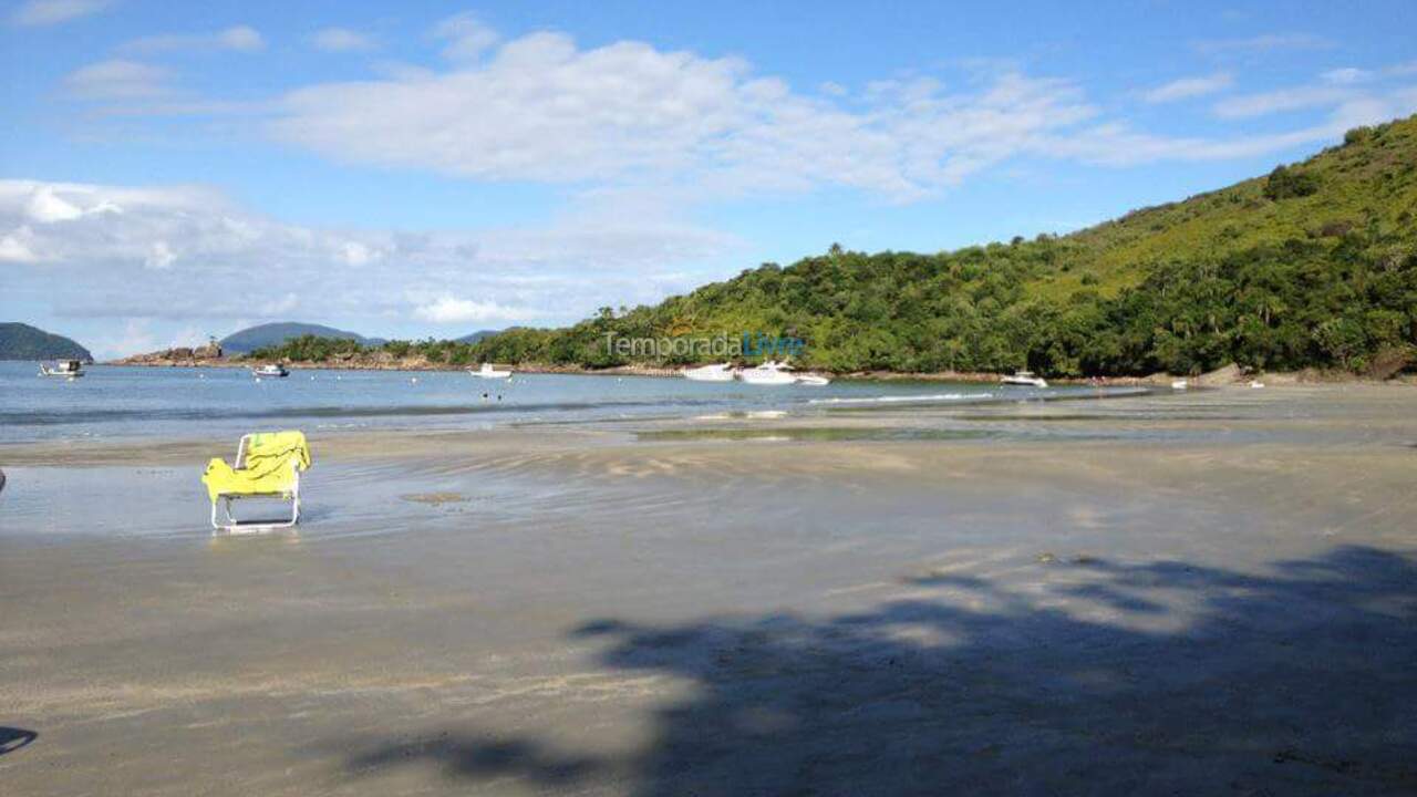 Casa para aluguel de temporada em Ubatuba (Praia da Fortaleza)