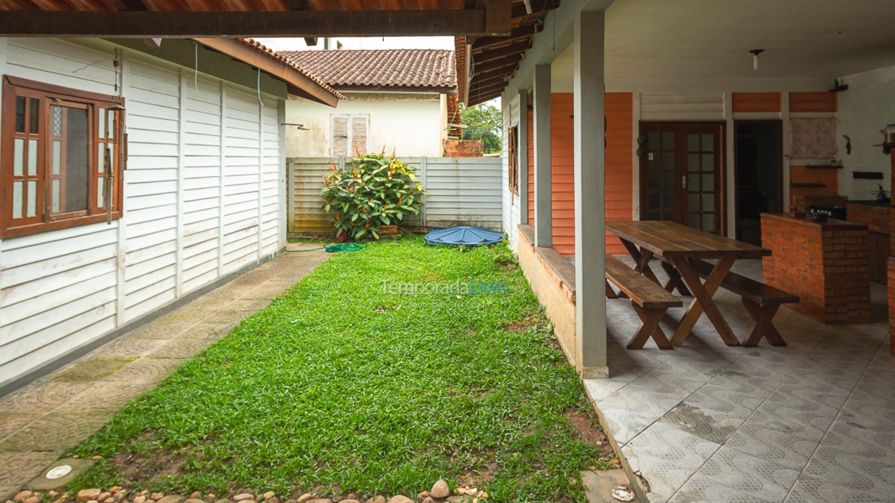 House for vacation rental in Itapoá (Paese)