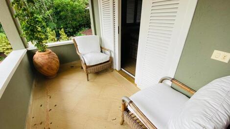 CASA DISPONIVEL NA PRAIA DA BALEIA.