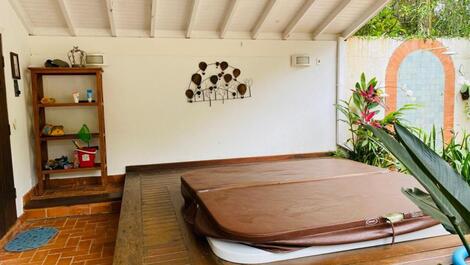 CASA DISPONIVEL NA PRAIA DA BALEIA.