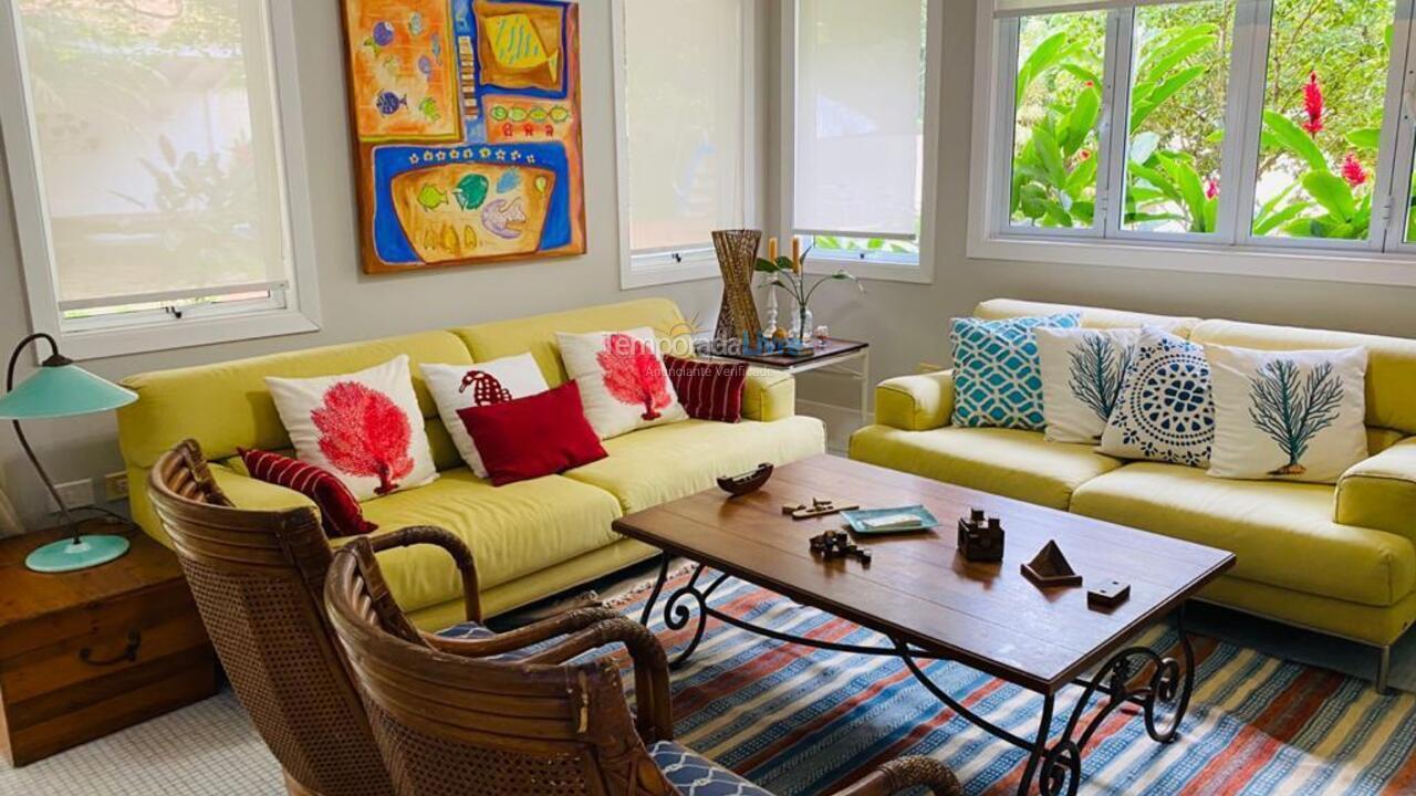 Casa para aluguel de temporada em São Sebastião (Praia da Baleia)