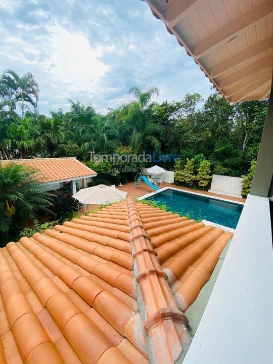 Casa para aluguel de temporada em São Sebastião (Praia da Baleia)