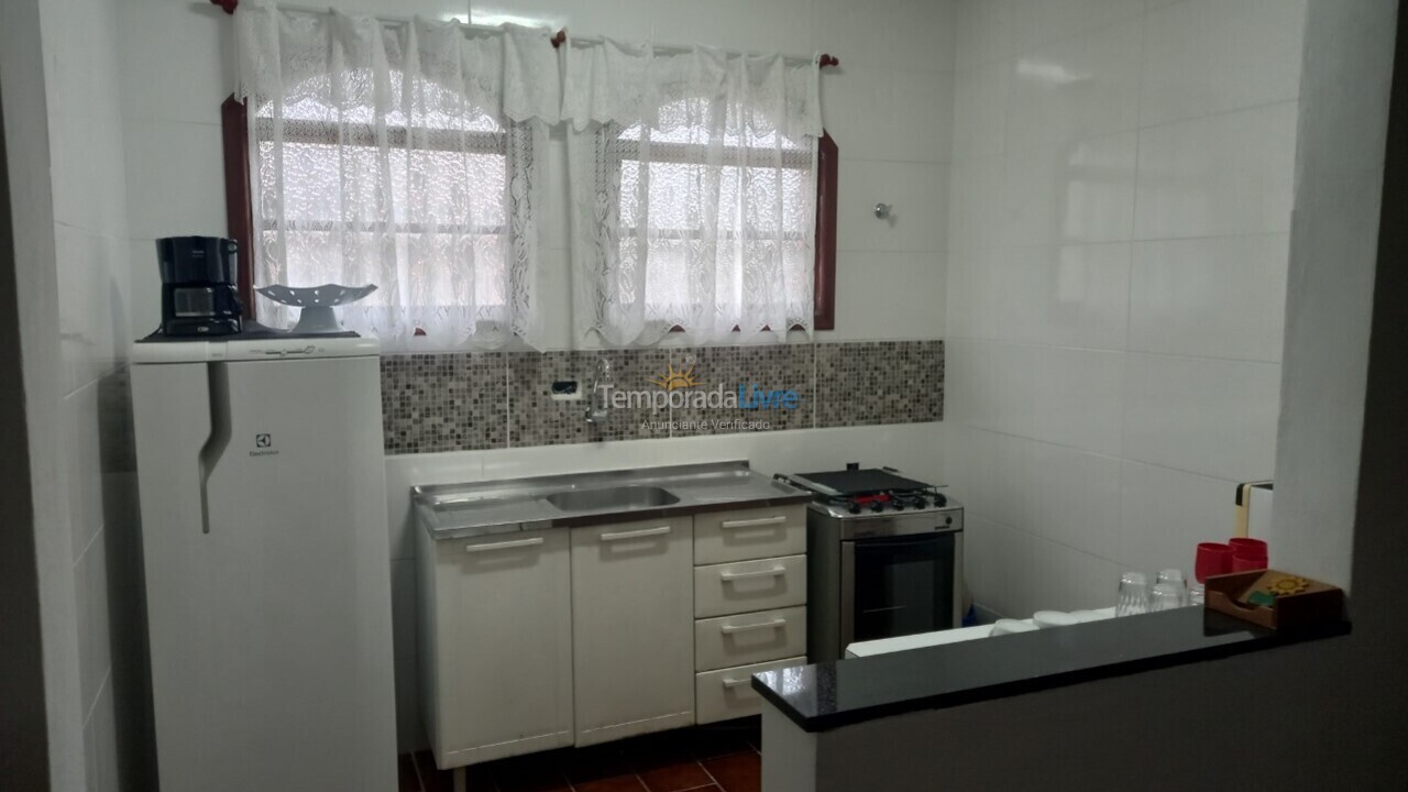 Apartment for vacation rental in Ubatuba (Praia das Toninhas)