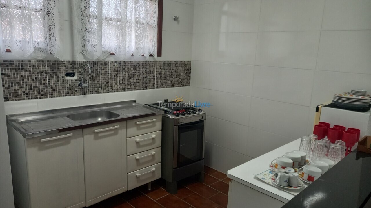 Apartment for vacation rental in Ubatuba (Praia das Toninhas)