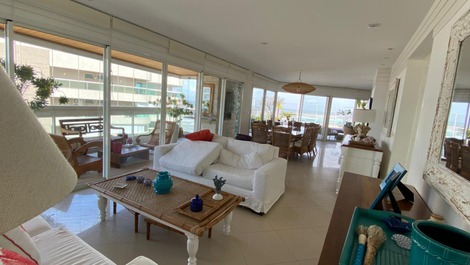 BEAUTIFUL PENTHOUSE FOOT IN THE SAND RIVIERA SÃO LOURENÇO BERTIOGA