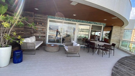 BEAUTIFUL PENTHOUSE FOOT IN THE SAND RIVIERA SÃO LOURENÇO BERTIOGA