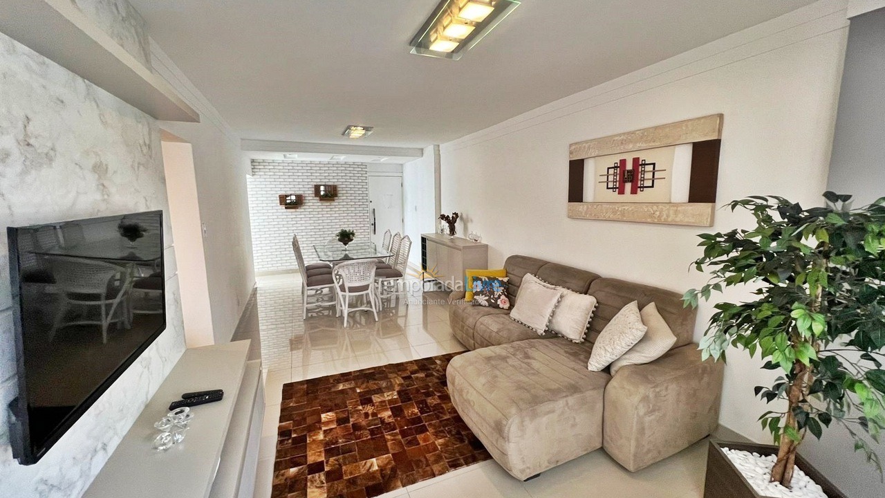 Apartamento para aluguel de temporada em Balneário Camboriú (Praia Central)