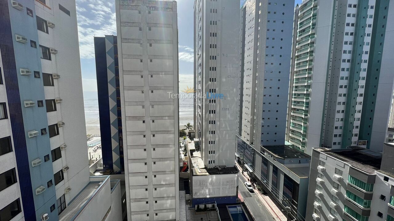 Apartamento para aluguel de temporada em Balneário Camboriú (Praia Central)