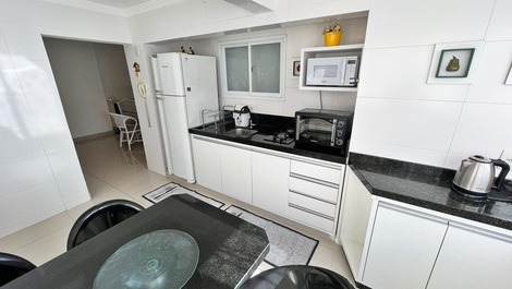 Temporada Ed. Cepar: 3 dormitórios quadra mar // wifi