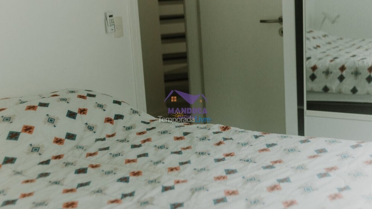 Apartamento para aluguel de temporada em Bombinhas (Praia de Quatro Ilhas)