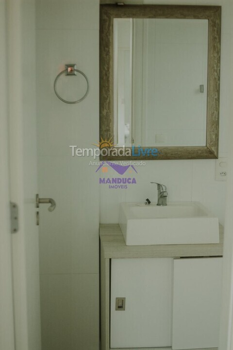 Apartamento para aluguel de temporada em Bombinhas (Praia de Quatro Ilhas)