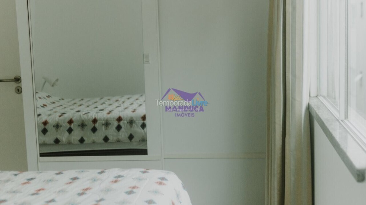 Apartamento para aluguel de temporada em Bombinhas (Praia de Quatro Ilhas)