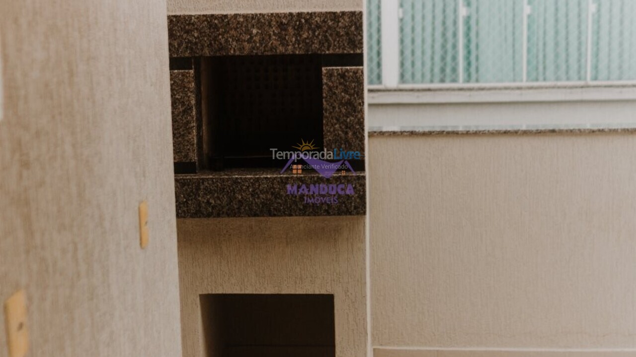 Apartamento para aluguel de temporada em Bombinhas (Praia de Quatro Ilhas)