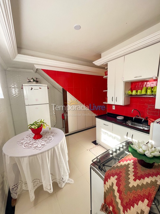 Casa para aluguel de temporada em Armação dos Búzios (Praia Rasa)