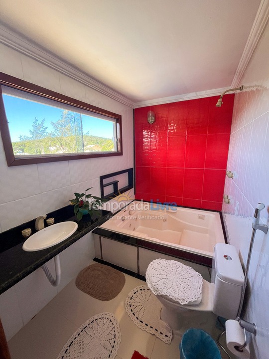 Casa para aluguel de temporada em Armação dos Búzios (Praia Rasa)