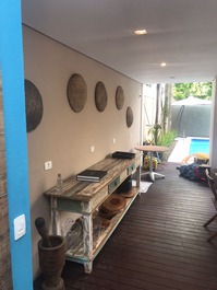 WONDERFUL HOUSE 1 BLOCK FROM THE BEACH