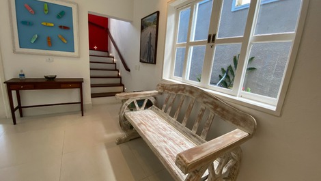 WONDERFUL HOUSE 1 BLOCK FROM THE BEACH