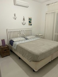 WONDERFUL HOUSE 1 BLOCK FROM THE BEACH