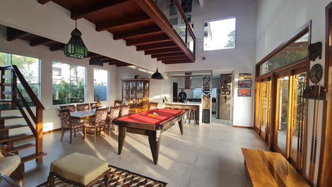 HOUSE IN CONDOMINIUM 50 METERS FROM THE BEACH