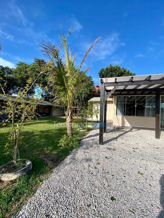 House for vacation rental in Bombinhas (Canto Grande)