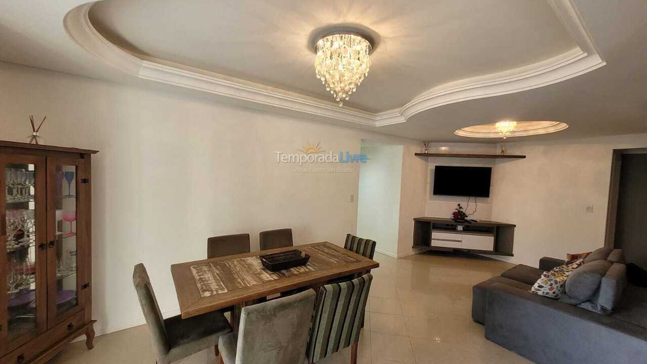 Apartment for vacation rental in Itapema (Meia Praia)