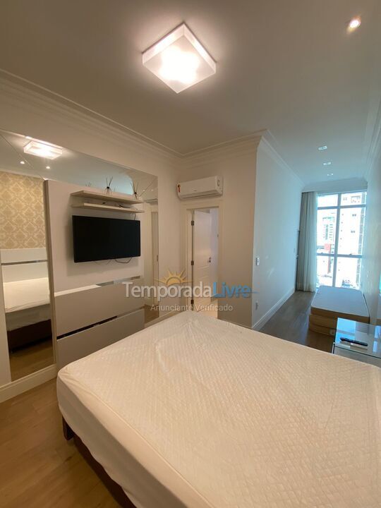 Apartment for vacation rental in Itapema (Meia Praia)