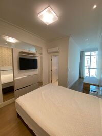 3-bedroom apartment on the seafront