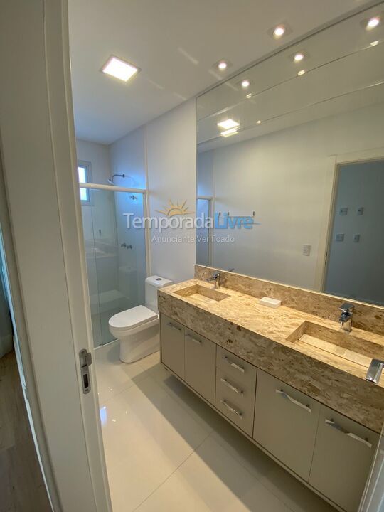 Apartment for vacation rental in Itapema (Meia Praia)