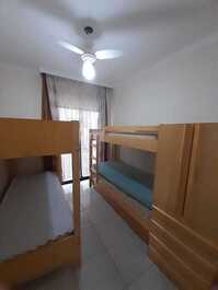 GRAN PISO EN MEIA PRAIA PARA TEMPORADA