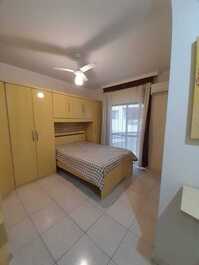 GRAN PISO EN MEIA PRAIA PARA TEMPORADA