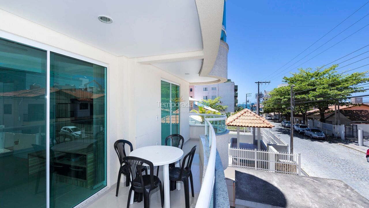 Apartment for vacation rental in Bombinhas (Praia de Bombas)