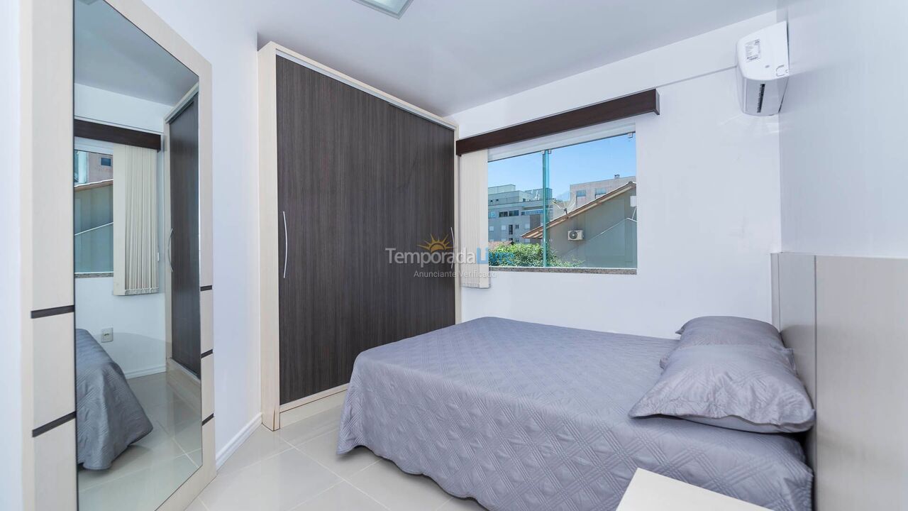 Apartment for vacation rental in Bombinhas (Praia de Bombas)