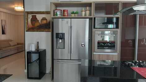 3 suites, with air conditioning, Sea View