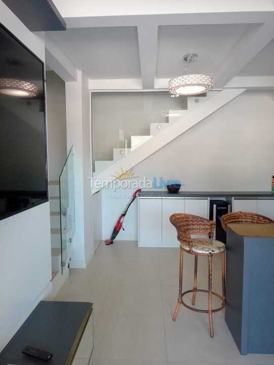 Apartamento para aluguel de temporada em Governador Celso Ramos (Palmas do Arvoredo)