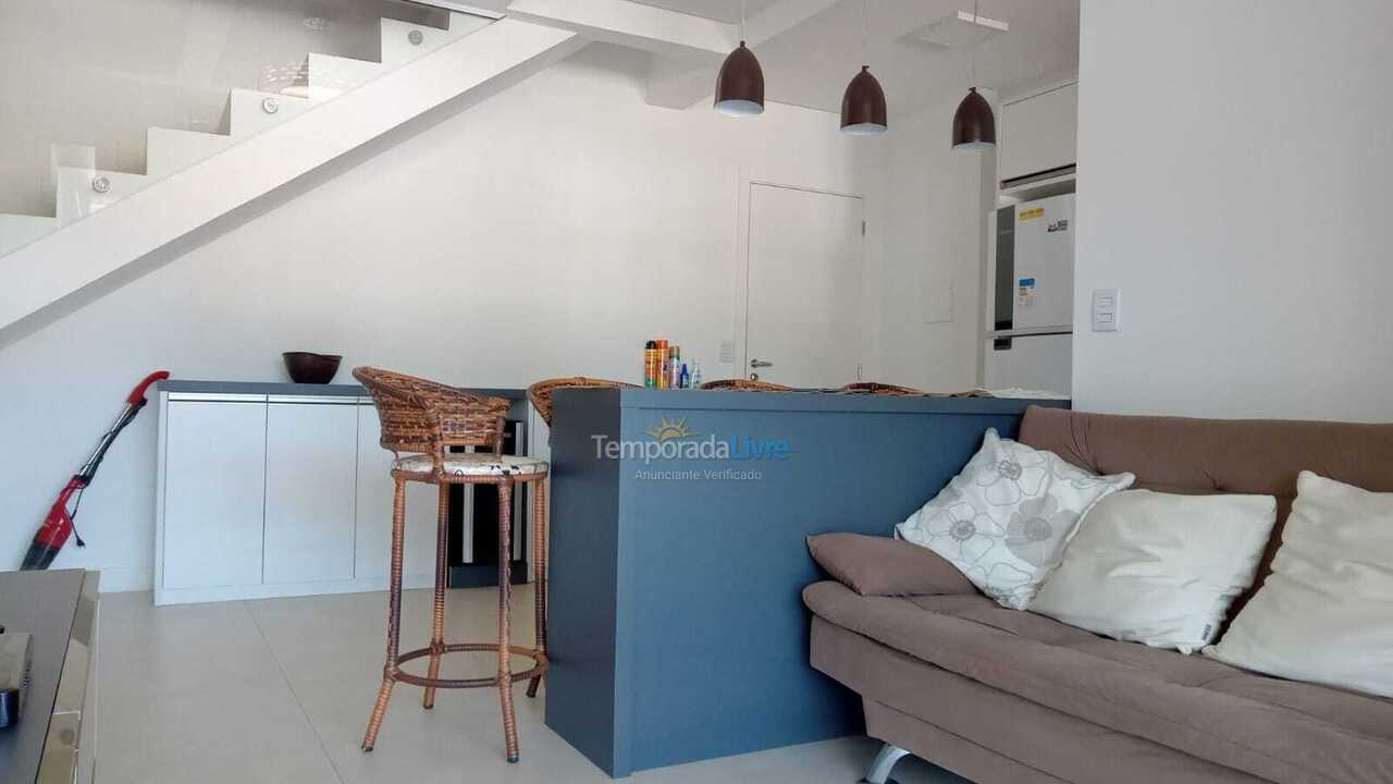 Apartamento para aluguel de temporada em Governador Celso Ramos (Palmas do Arvoredo)