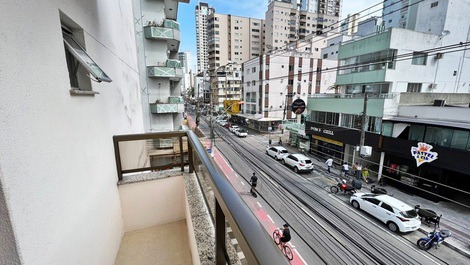 Temporada Ed. Márcia: 3 quartos com ar condicionado na quadra do mar