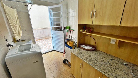 Temporada Ed. Márcia: 3 quartos com ar condicionado na quadra do mar