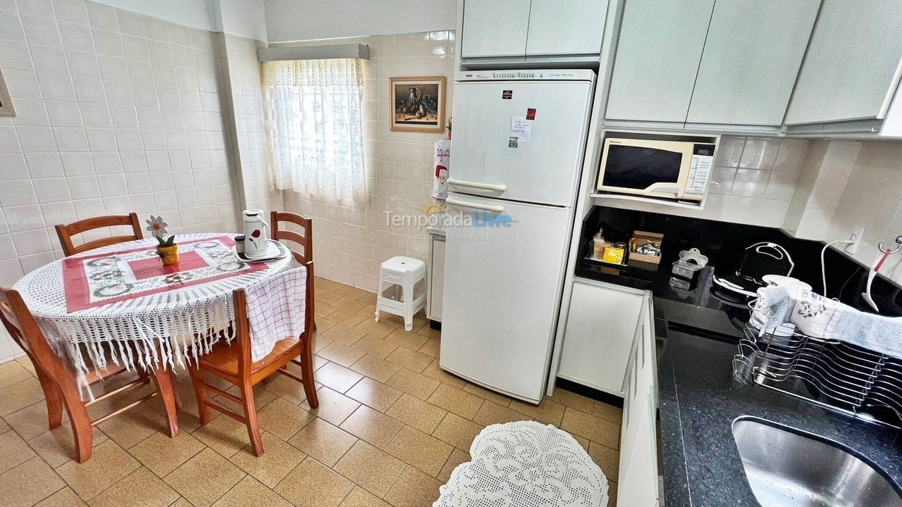 Apartamento para aluguel de temporada em Balneário Camboriú (Praia Central)