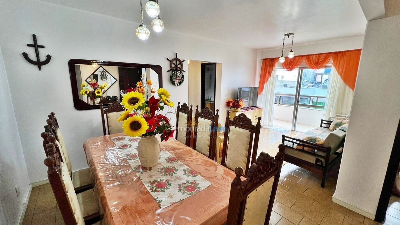 Apartamento para aluguel de temporada em Balneário Camboriú (Praia Central)