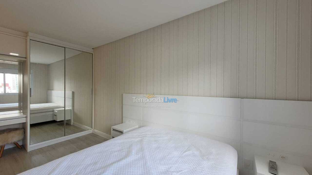 Apartamento para alquiler de vacaciones em Itapema (Meia Praia)